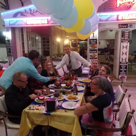 Andy's Ξενοδοχείο με διαμερίσματα 3*