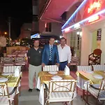 Andy's Μαρμαρίς