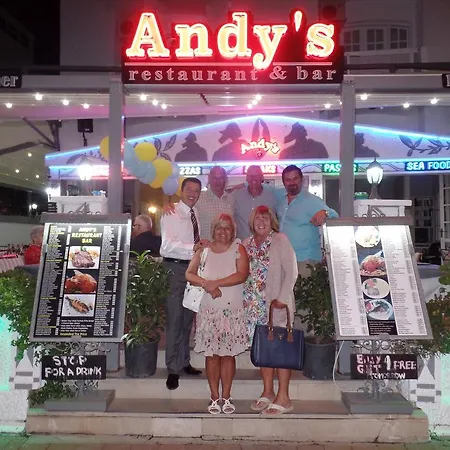 Andy's Aparthotel 3*